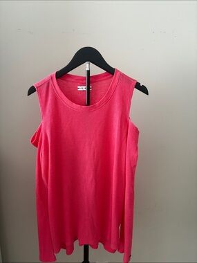 DKNY Ribbed Cold Shoulder Top